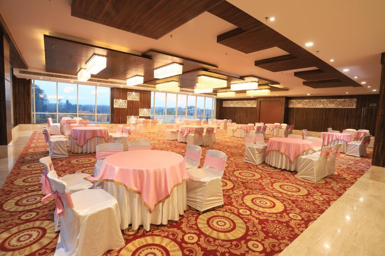 Hotel Aveo By Amatra, Gateway To Corbett Kashipur Exterior foto